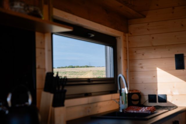 Ginger off-grid cabin, photo 17