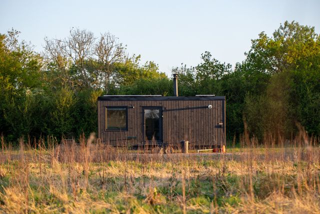 Reepicheep off-grid cabin, photo 11