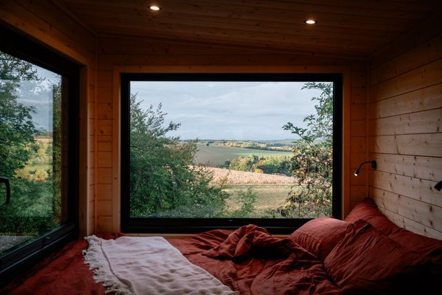 Ramandu, off-grid cabin Salisbury